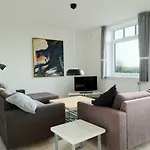 Allerup Gamle Skole Apartment *